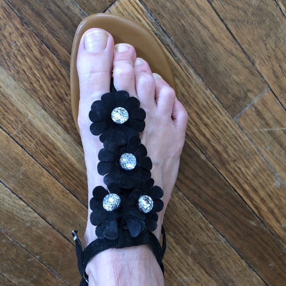 Size 7/8 Rue21 black sandals - Picture 6 of 6